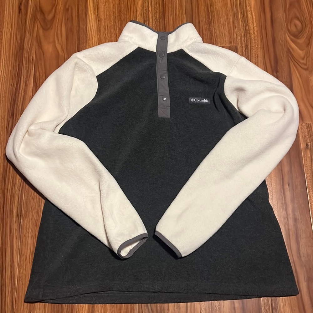 Columbia Fleece Sweatshirt